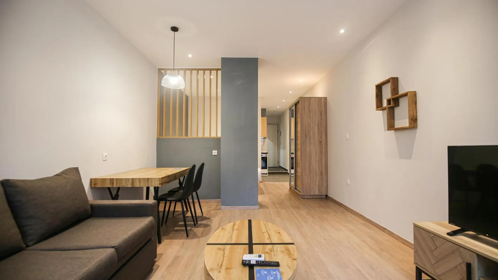 Apartment Palama Vibes By Proliving Hospitality Thessaloniki Greece